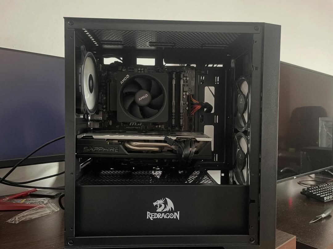 Calculator / Sistem PC Gaming - Ryzen 7 5700, RTX 3060 Ti, 16GB RAM, 512GB SSD