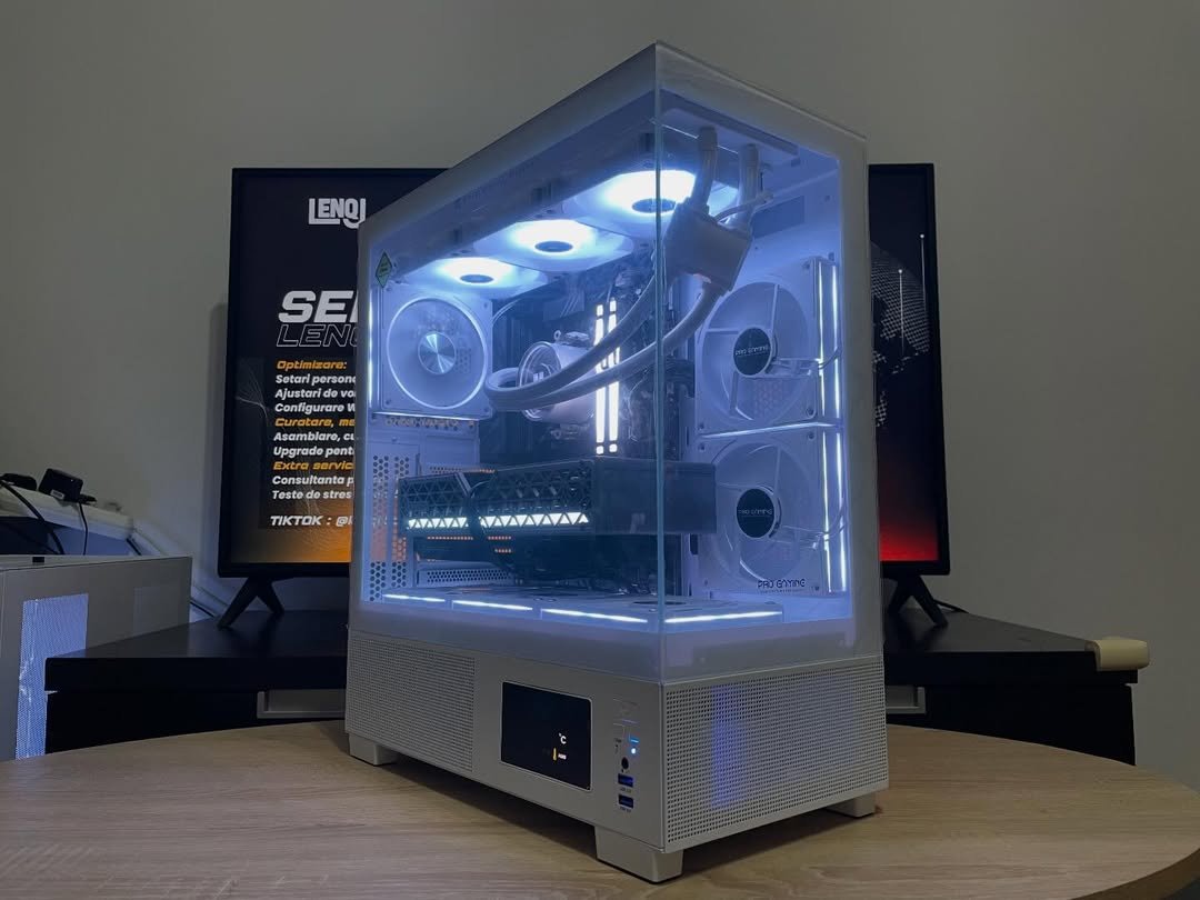 Calculator / Sistem PC Gaming - Ryzen 5 7600, RX 9060 XT, 32GB RAM, 1TB SSD