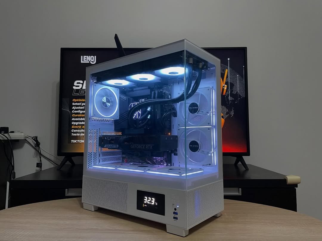 Calculator / Sistem PC Gaming - i9-12900KF, RTX 5070, 32GB RAM, 1TB SSD